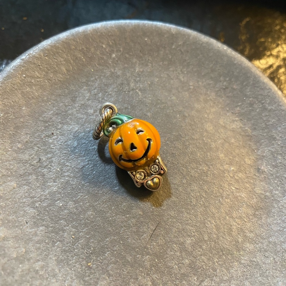 Brighton Halloween Jackolatern dangle charm